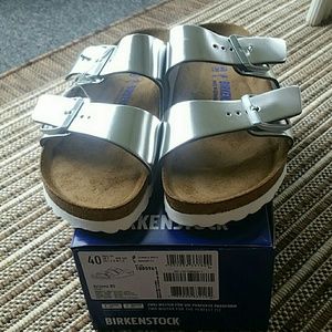 Women's Birkenstock Arizona Size 40 Narrow